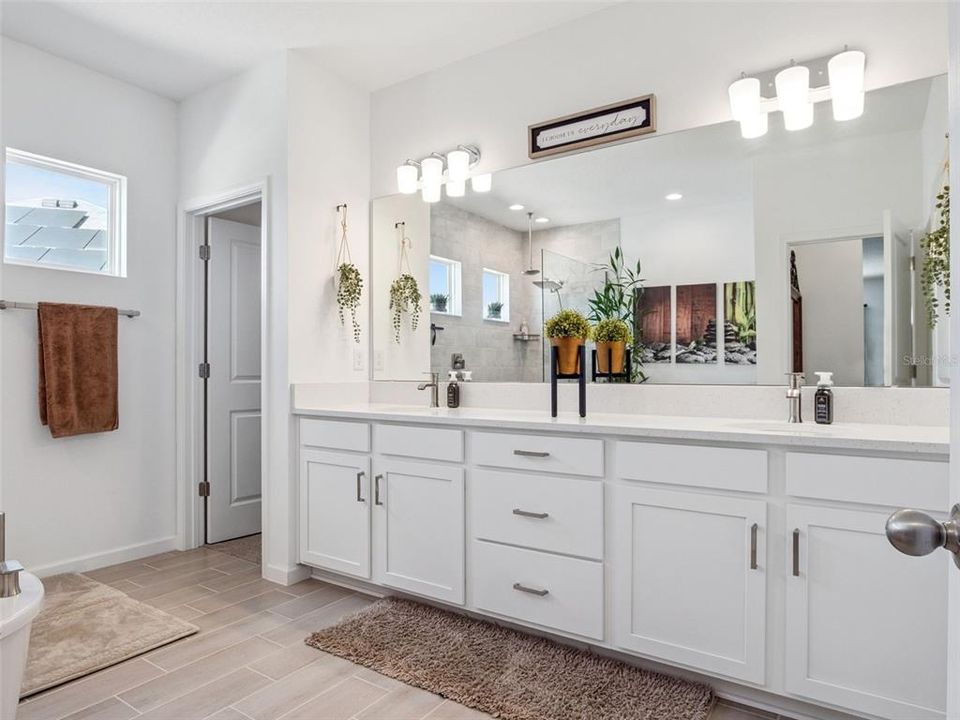 待售: $627,000 (4 贝兹, 3 浴室, 3020 平方英尺)