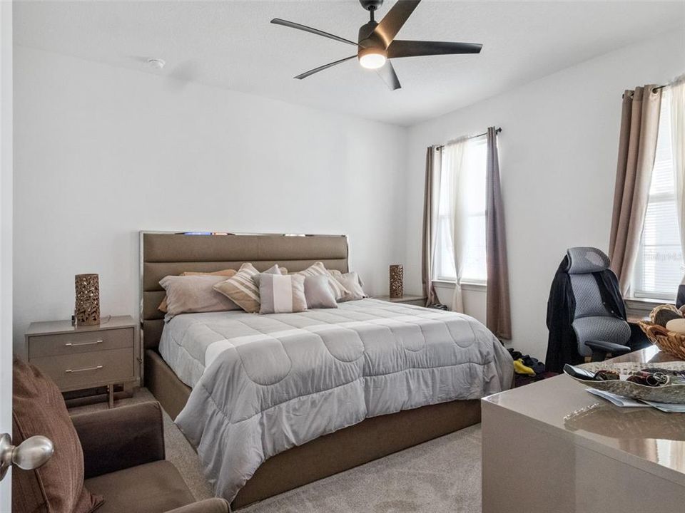 待售: $627,000 (4 贝兹, 3 浴室, 3020 平方英尺)