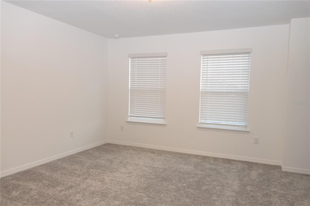 В аренду: $2,850 (3 спален, 2 ванн, 1683 Квадратных фут)