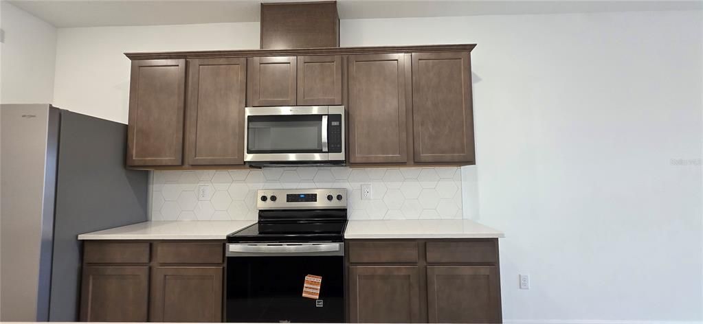 В аренду: $2,850 (3 спален, 2 ванн, 1683 Квадратных фут)