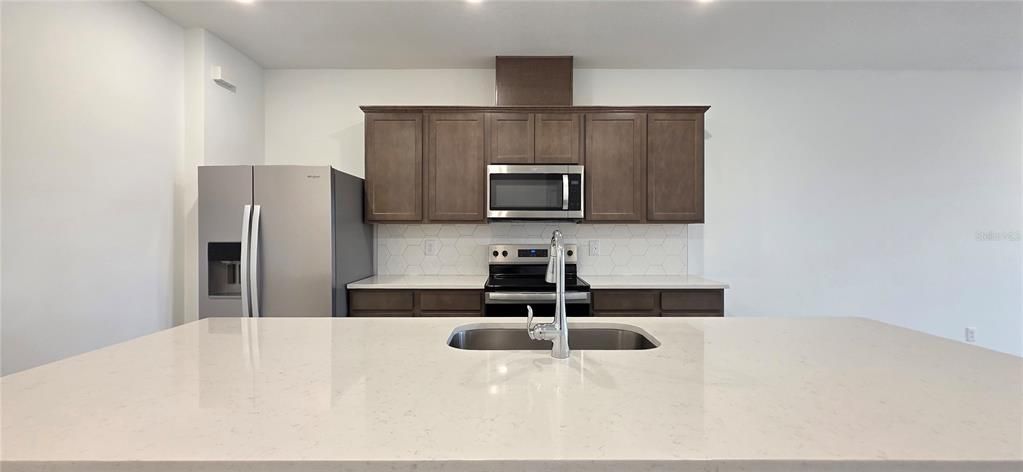 В аренду: $2,850 (3 спален, 2 ванн, 1683 Квадратных фут)