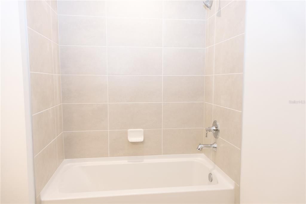 В аренду: $2,850 (3 спален, 2 ванн, 1683 Квадратных фут)