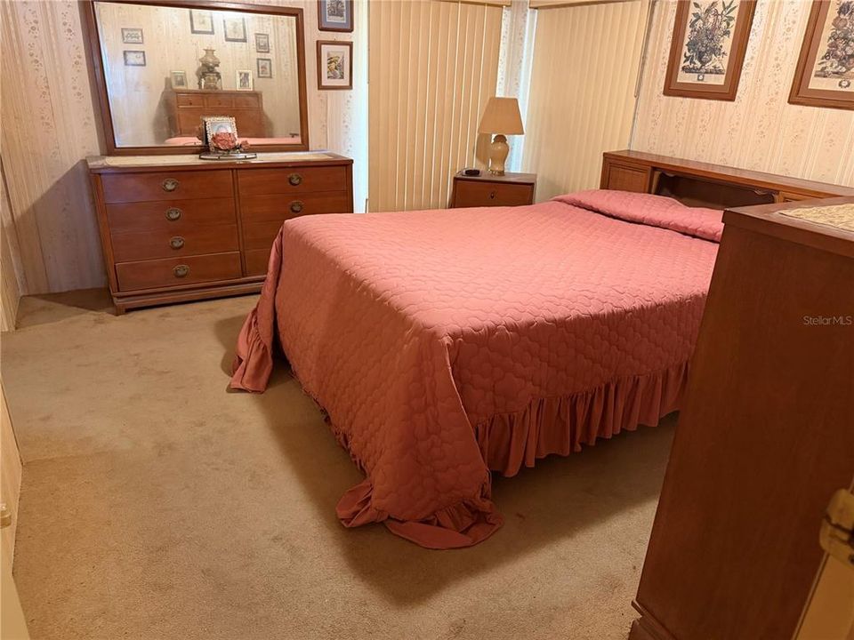 For Sale: $49,900 (2 beds, 2 baths, 1176 Square Feet)