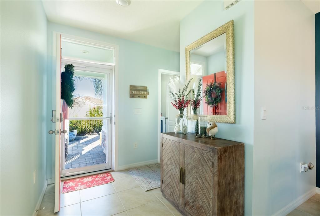 For Sale: $367,400 (3 beds, 2 baths, 1515 Square Feet)