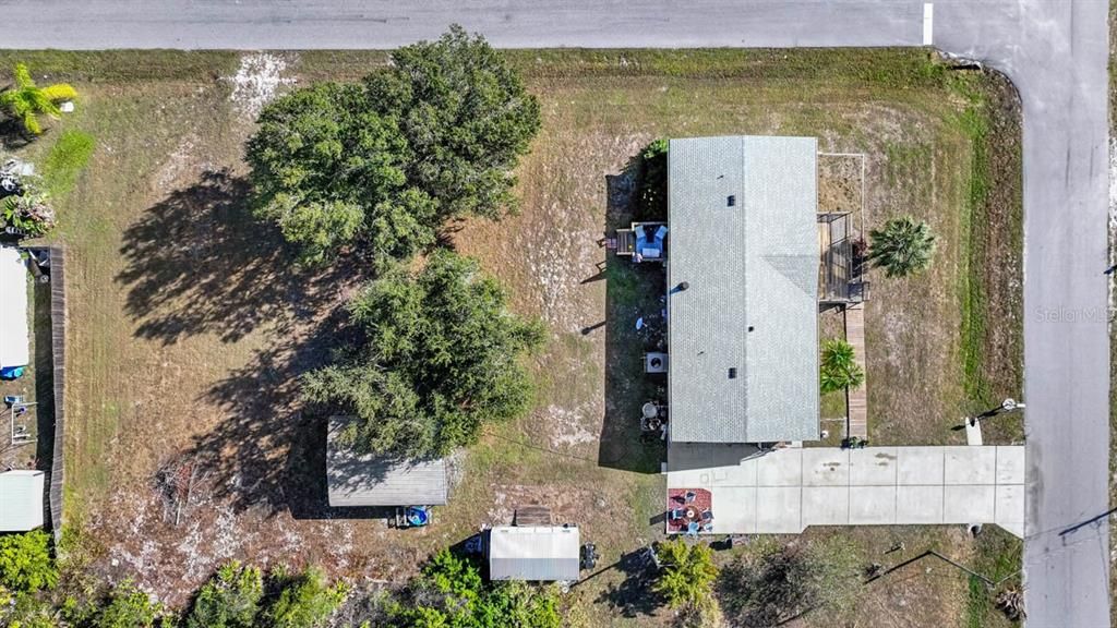 For Sale: $249,000 (3 beds, 2 baths, 1984 Square Feet)