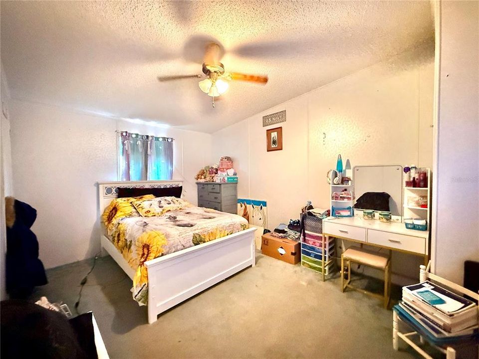 For Sale: $249,000 (3 beds, 2 baths, 1984 Square Feet)