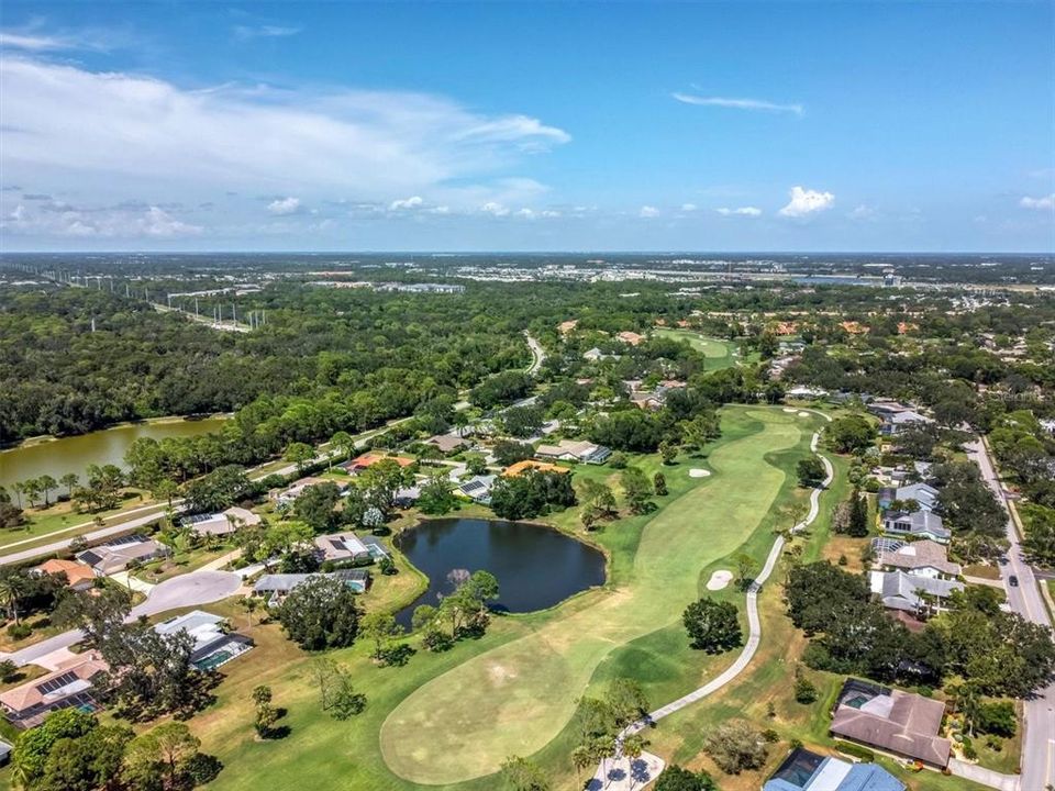 На продажу: $699,000 (3 спален, 2 ванн, 1998 Квадратных фут)