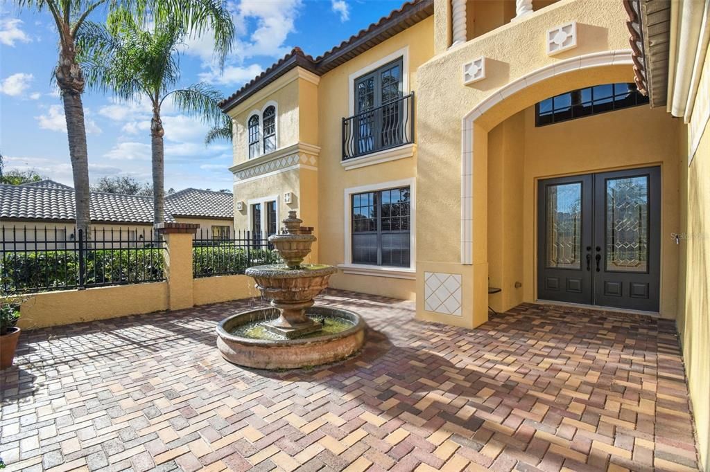 For Sale: $995,000 (6 beds, 4 baths, 4300 Square Feet)