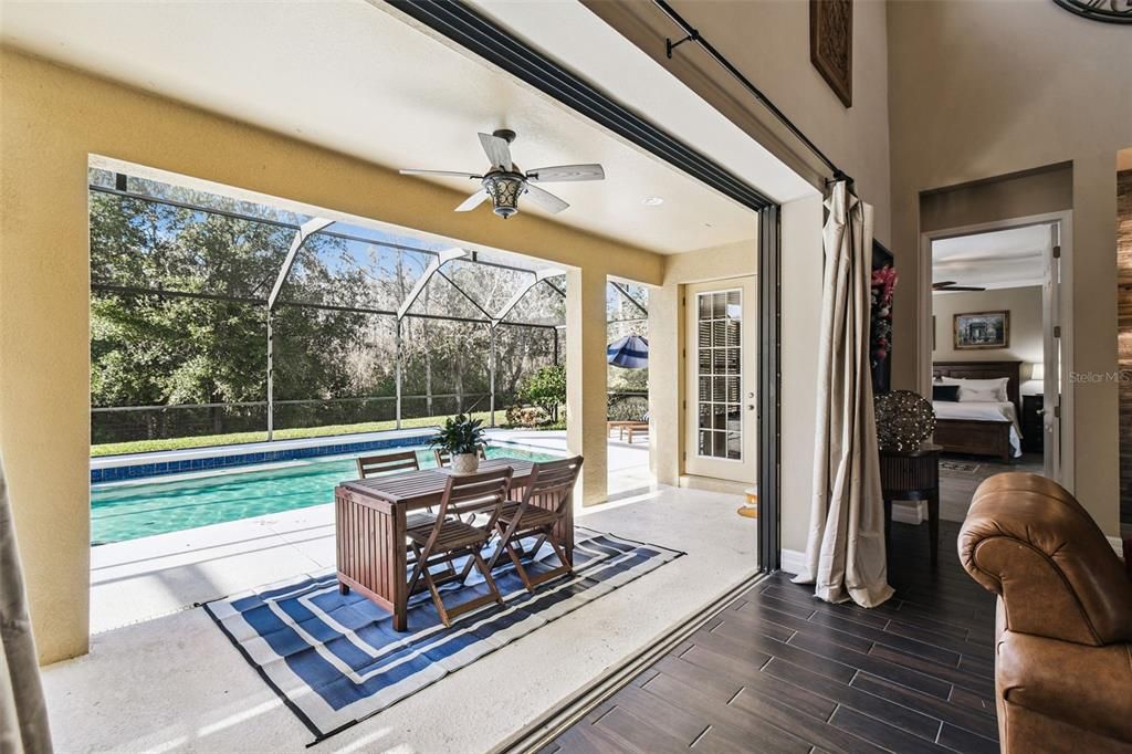 For Sale: $995,000 (6 beds, 4 baths, 4300 Square Feet)