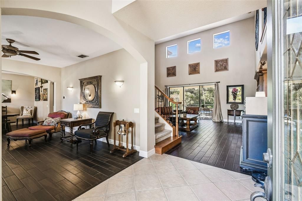 For Sale: $995,000 (6 beds, 4 baths, 4300 Square Feet)