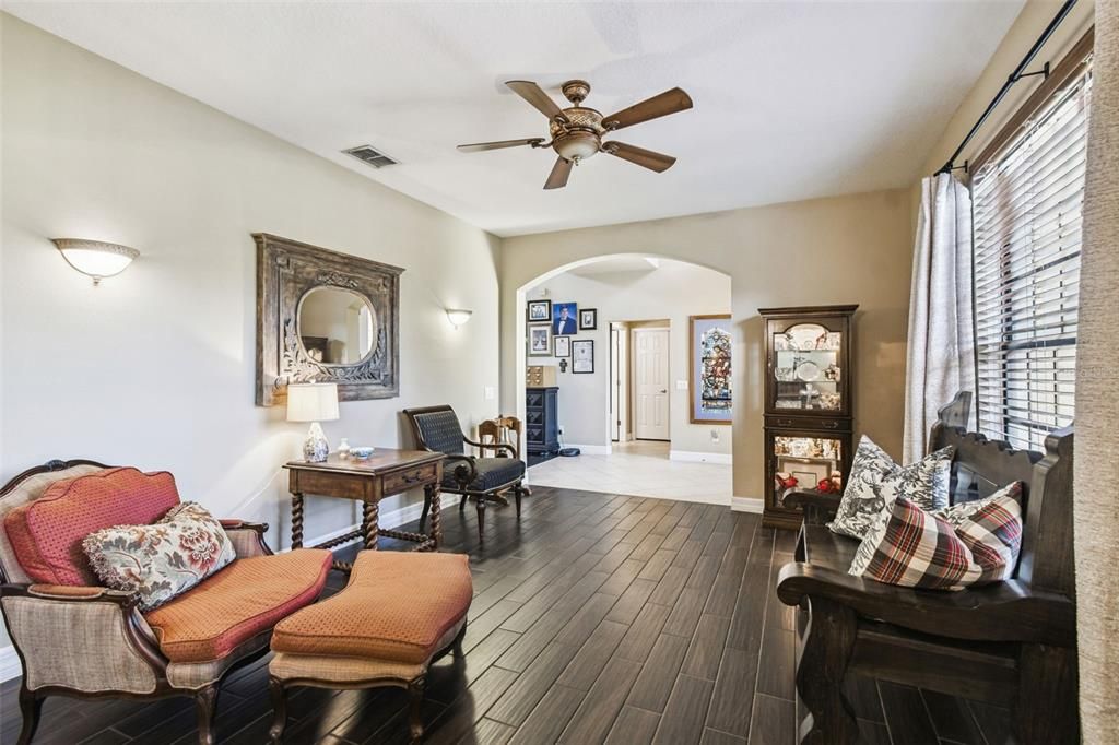 For Sale: $995,000 (6 beds, 4 baths, 4300 Square Feet)