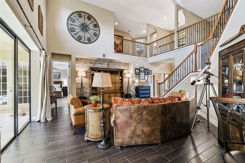 For Sale: $995,000 (6 beds, 4 baths, 4300 Square Feet)