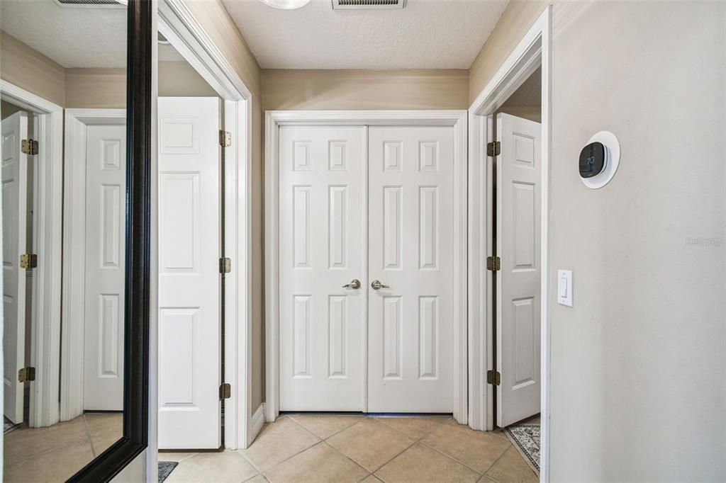 For Sale: $995,000 (6 beds, 4 baths, 4300 Square Feet)