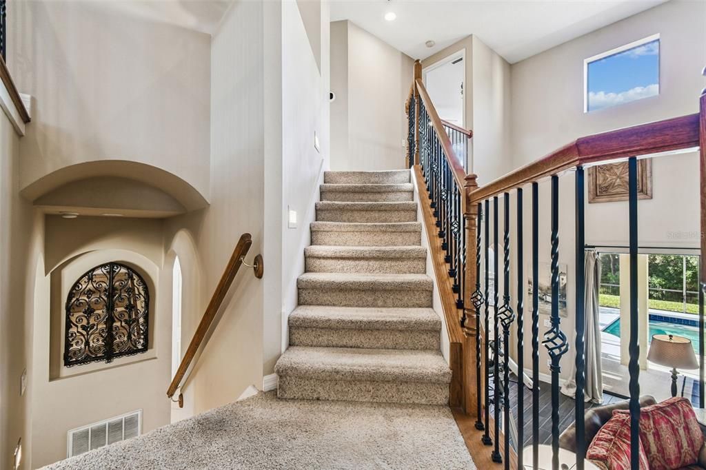 For Sale: $995,000 (6 beds, 4 baths, 4300 Square Feet)