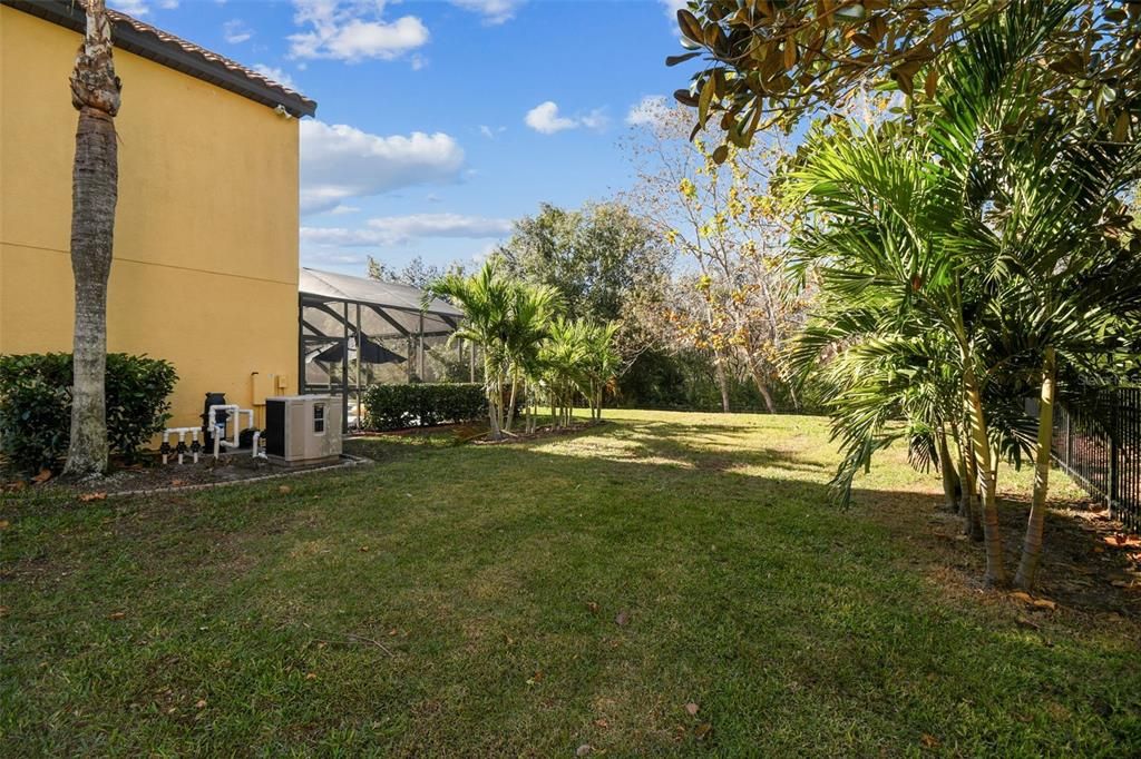 For Sale: $995,000 (6 beds, 4 baths, 4300 Square Feet)