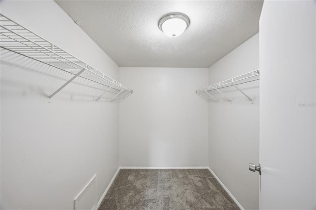 En Venta: $309,900 (3 camas, 2 baños, 1710 Pies cuadrados)