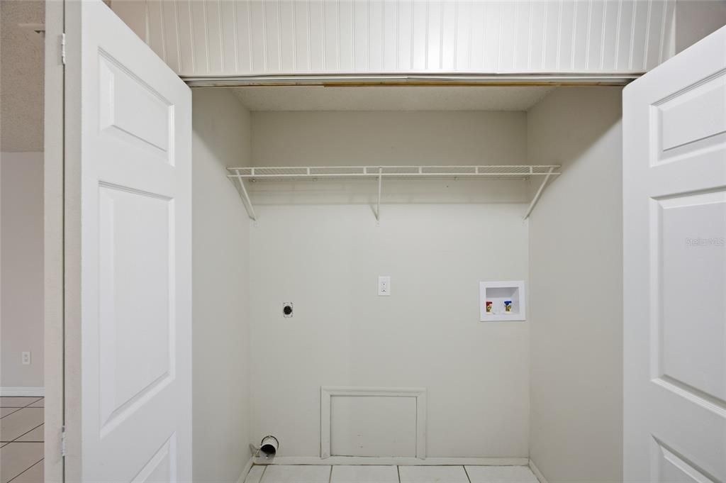 En Venta: $309,900 (3 camas, 2 baños, 1710 Pies cuadrados)