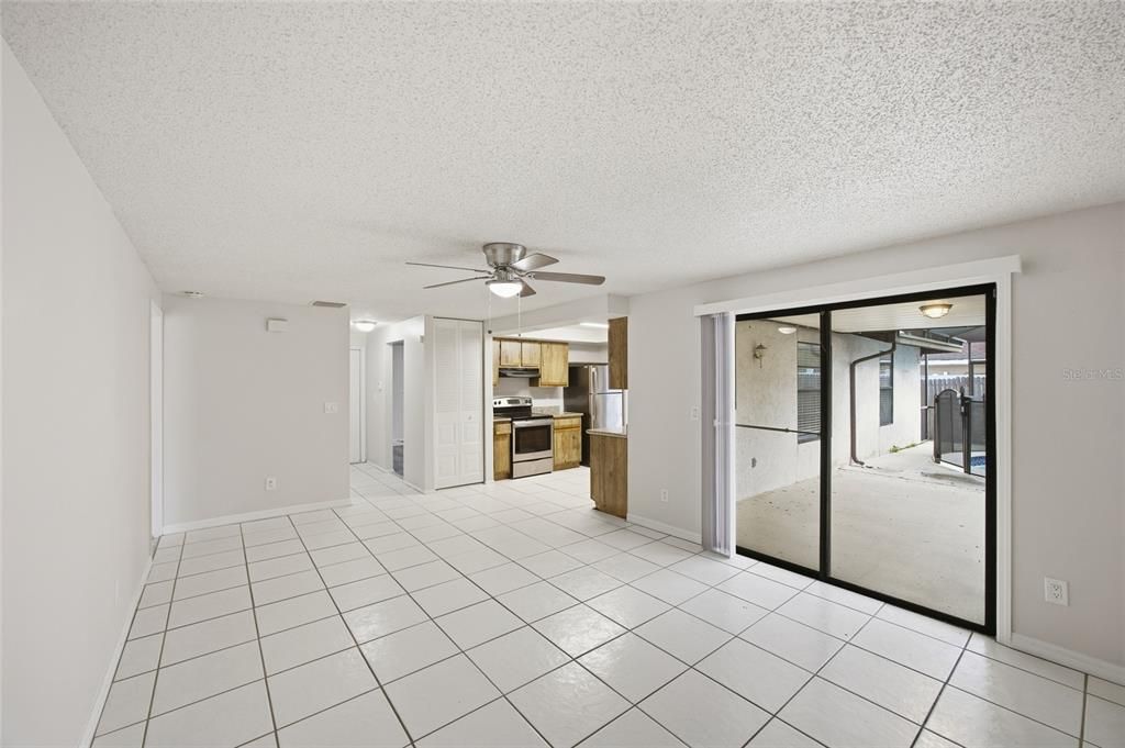 En Venta: $309,900 (3 camas, 2 baños, 1710 Pies cuadrados)