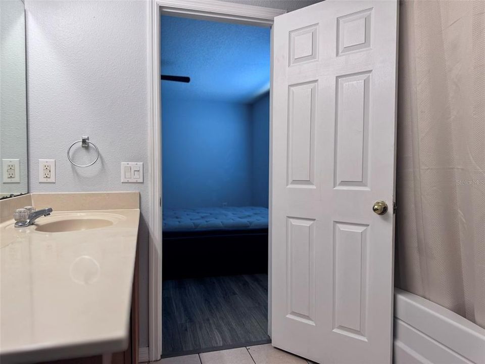 For Rent: $2,200 (3 beds, 2 baths, 1896 Square Feet)