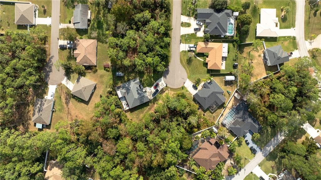 На продажу: $75,000 (0.24 acres)