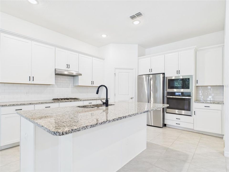 For Rent: $2,600 (4 beds, 2 baths, 2296 Square Feet)