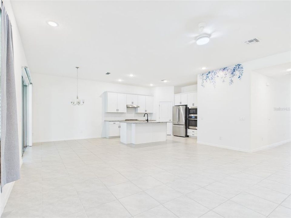 For Rent: $2,600 (4 beds, 2 baths, 2296 Square Feet)