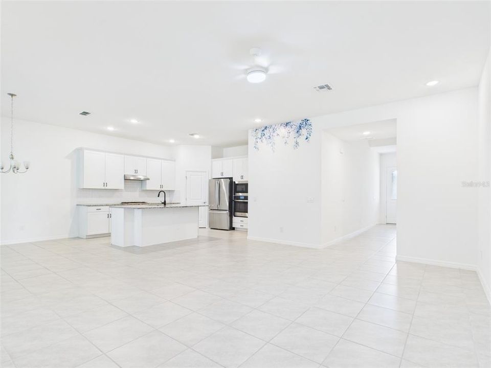 For Rent: $2,600 (4 beds, 2 baths, 2296 Square Feet)