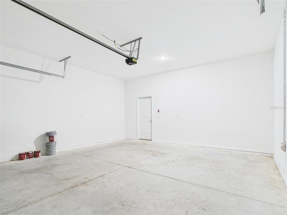 For Rent: $2,600 (4 beds, 2 baths, 2296 Square Feet)