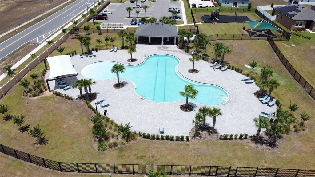 For Sale: $320,000 (3 beds, 2 baths, 1414 Square Feet)