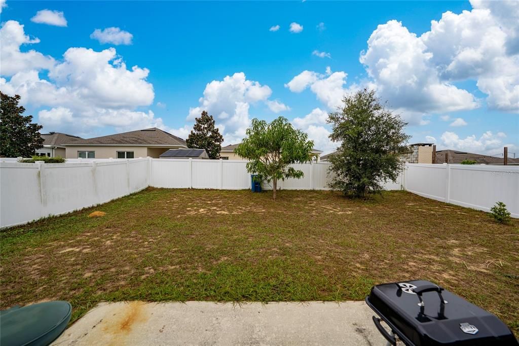 For Sale: $320,000 (3 beds, 2 baths, 1414 Square Feet)