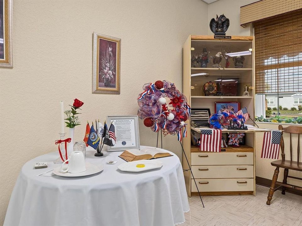 For Sale: $125,000 (2 beds, 1 baths, 960 Square Feet)