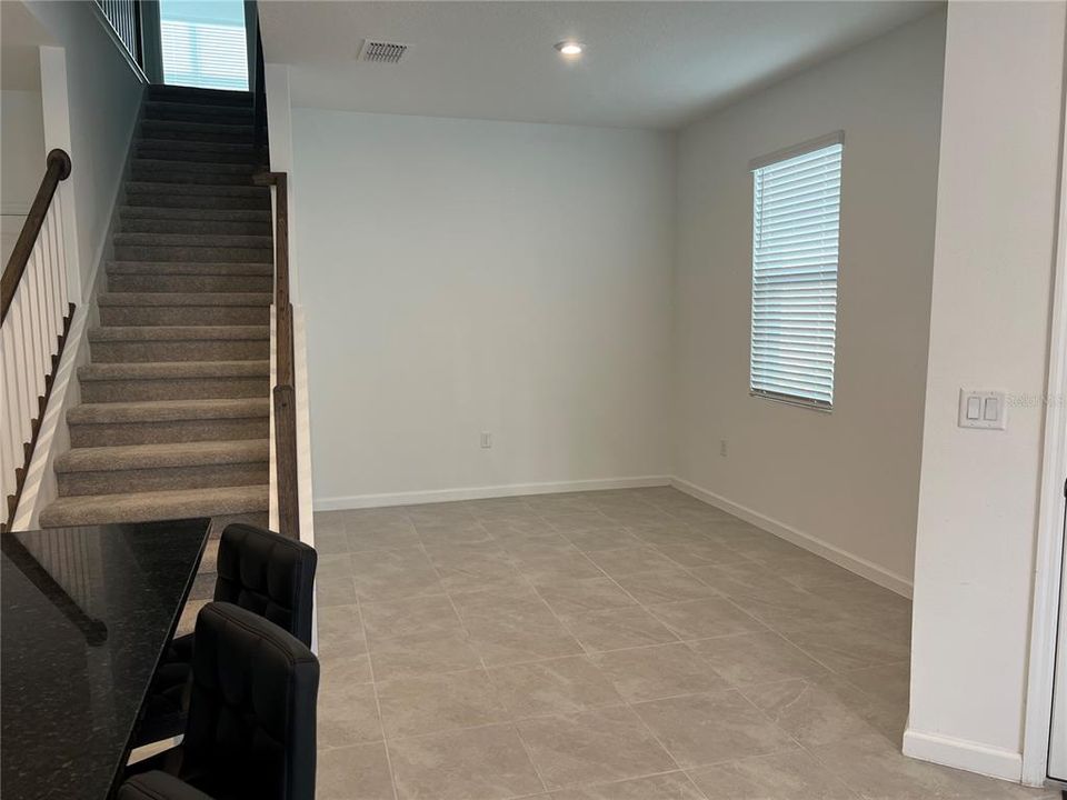 出租: $2,200 (3 贝兹, 2 浴室, 1717 平方英尺)