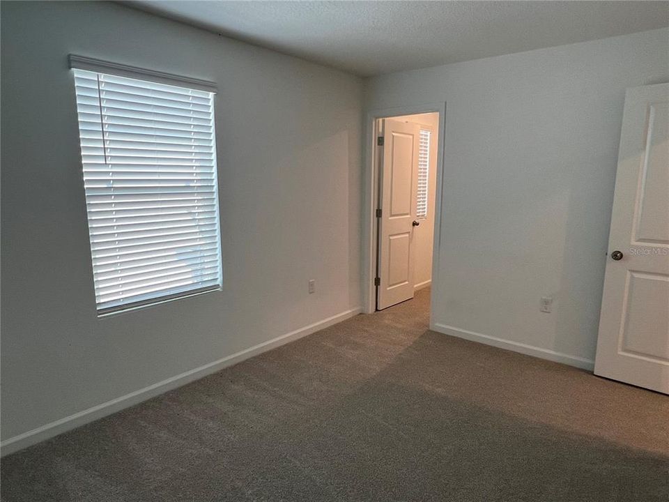 出租: $2,200 (3 贝兹, 2 浴室, 1717 平方英尺)