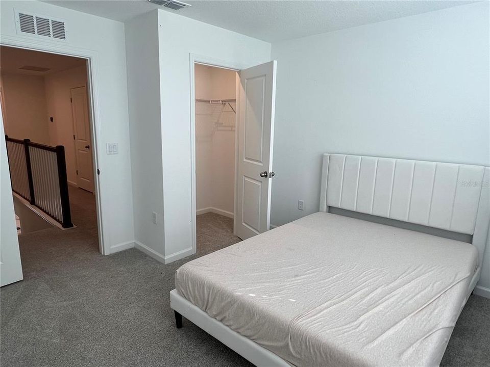 出租: $2,200 (3 贝兹, 2 浴室, 1717 平方英尺)