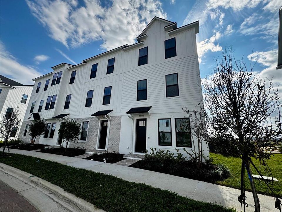 For Rent: $3,050 (4 beds, 3 baths, 1846 Square Feet)