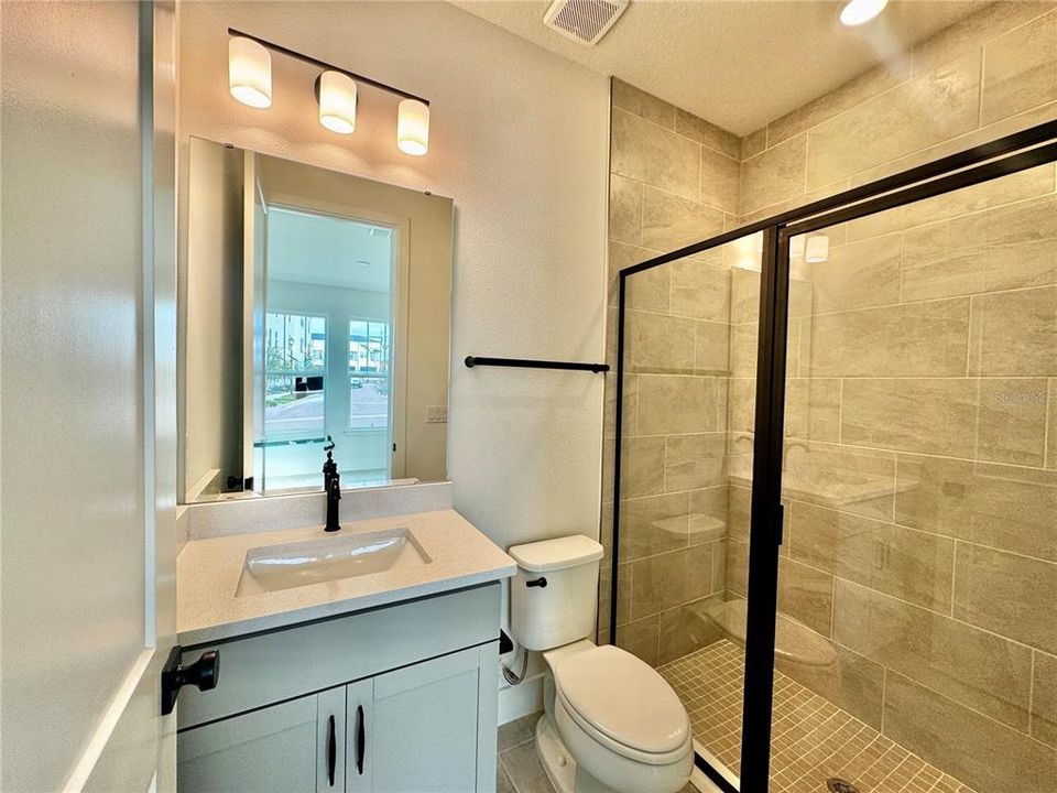 For Rent: $3,050 (4 beds, 3 baths, 1846 Square Feet)