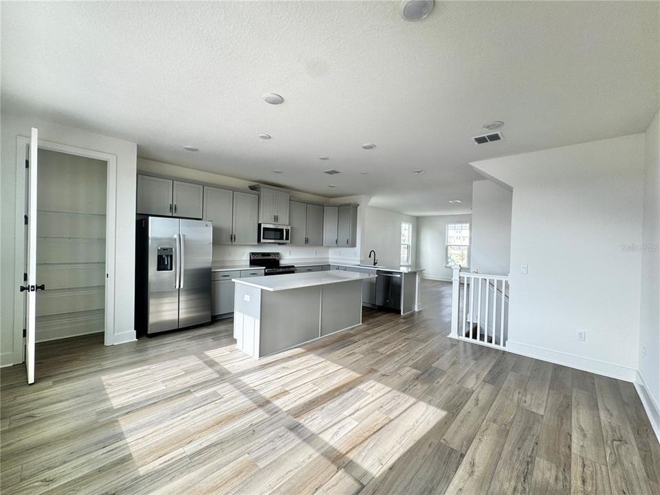 For Rent: $3,050 (4 beds, 3 baths, 1846 Square Feet)