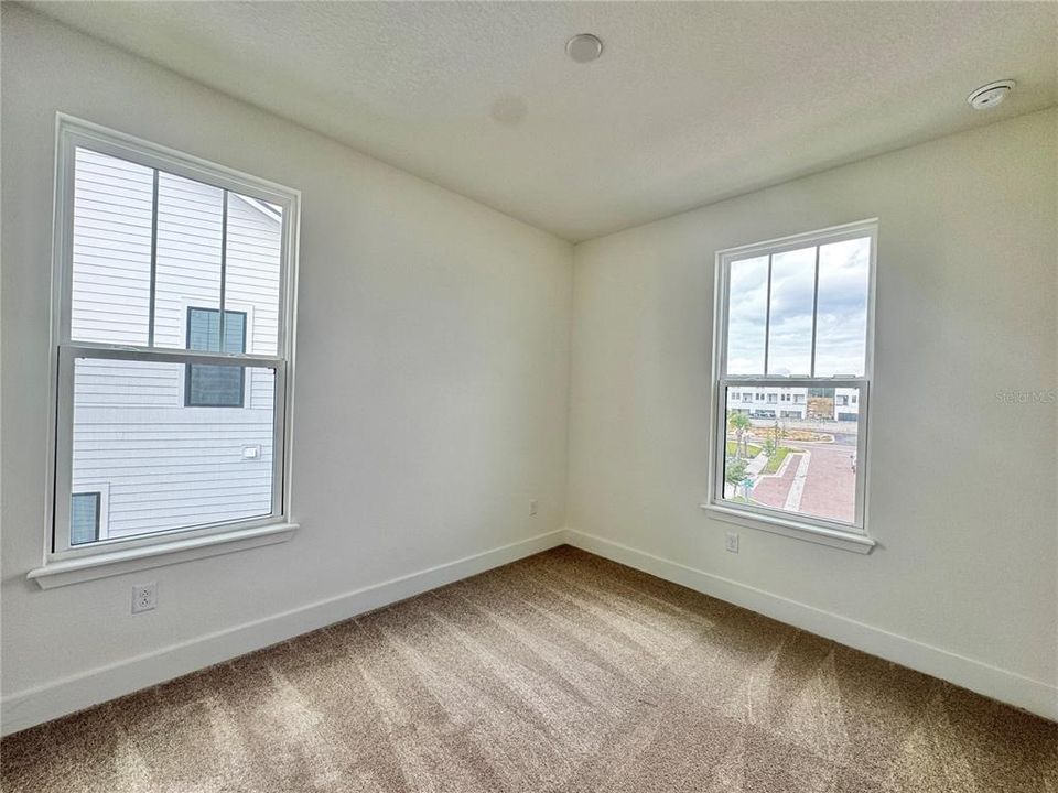 For Rent: $3,050 (4 beds, 3 baths, 1846 Square Feet)