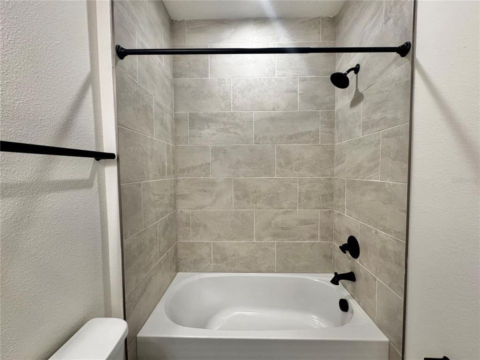 For Rent: $3,050 (4 beds, 3 baths, 1846 Square Feet)