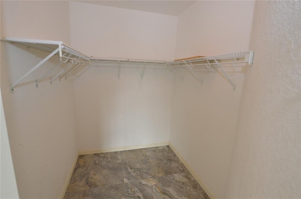 For Sale: $149,000 (2 beds, 2 baths, 1024 Square Feet)