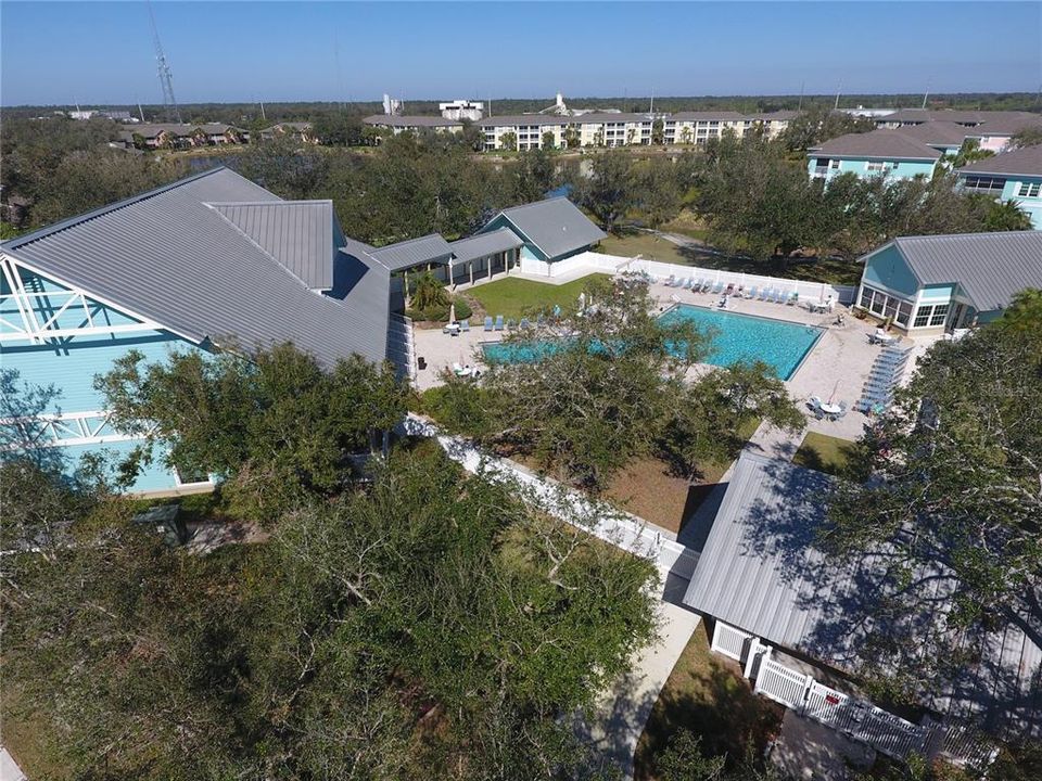 For Sale: $149,000 (2 beds, 2 baths, 1024 Square Feet)