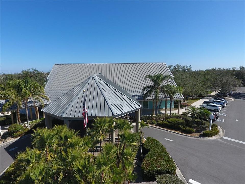 For Sale: $149,000 (2 beds, 2 baths, 1024 Square Feet)