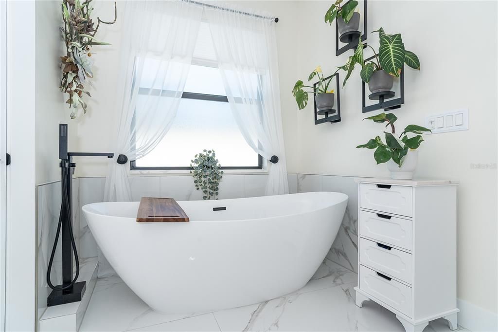 На продажу: $675,000 (3 спален, 2 ванн, 2004 Квадратных фут)