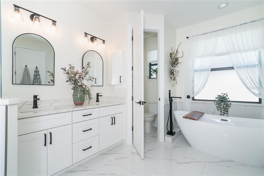 На продажу: $675,000 (3 спален, 2 ванн, 2004 Квадратных фут)