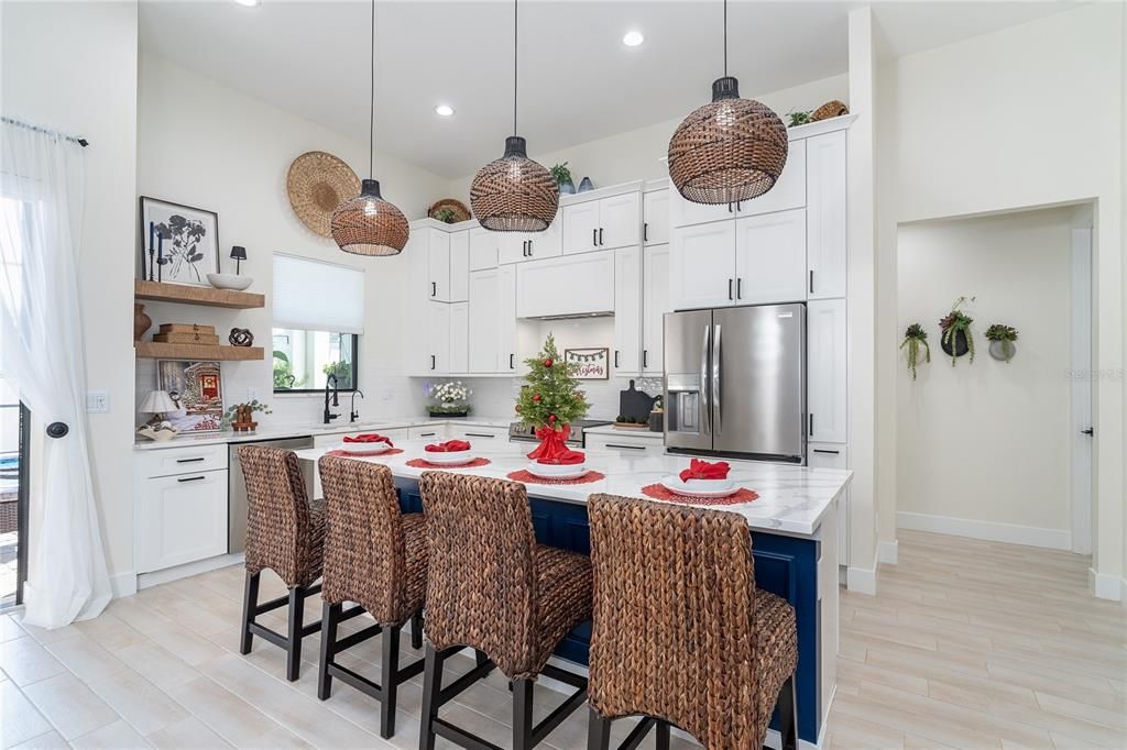 На продажу: $675,000 (3 спален, 2 ванн, 2004 Квадратных фут)