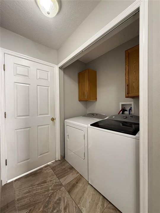 待售: $334,900 (4 贝兹, 2 浴室, 2088 平方英尺)