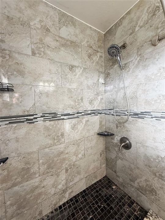 待售: $334,900 (4 贝兹, 2 浴室, 2088 平方英尺)