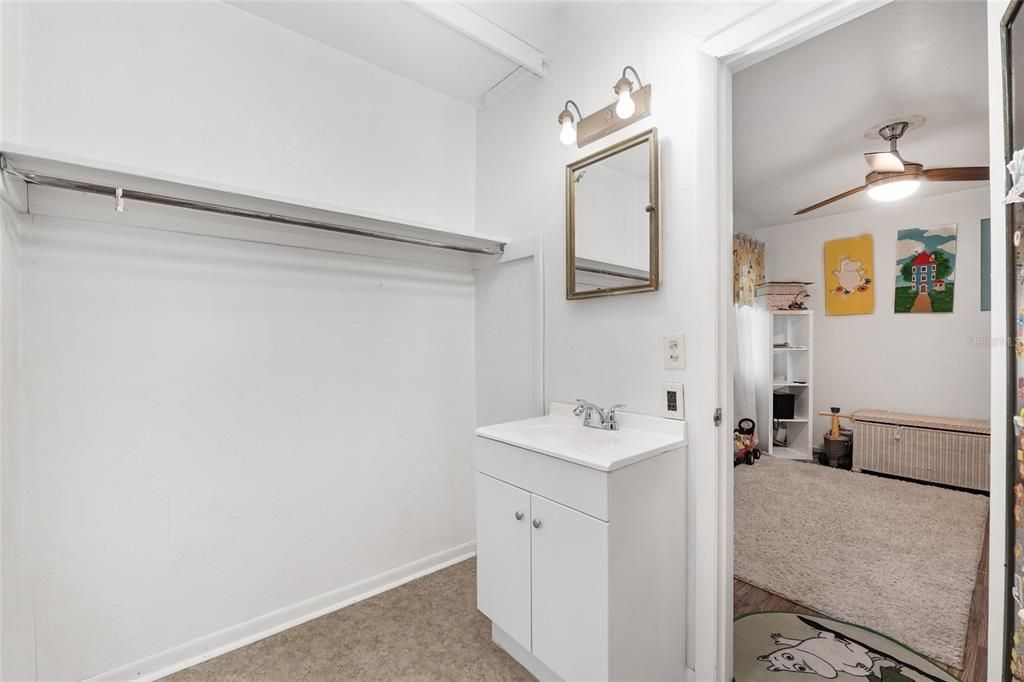 待售: $310,000 (3 贝兹, 2 浴室, 1330 平方英尺)