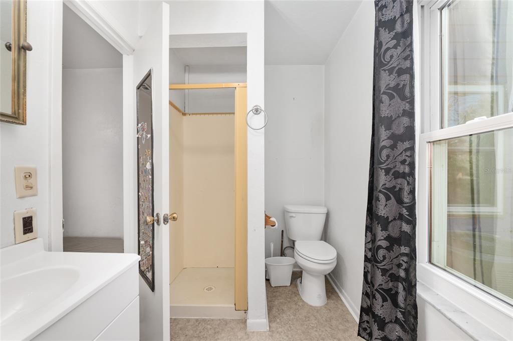 待售: $310,000 (3 贝兹, 2 浴室, 1330 平方英尺)