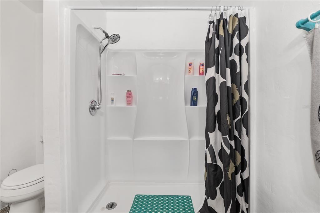 待售: $310,000 (3 贝兹, 2 浴室, 1330 平方英尺)